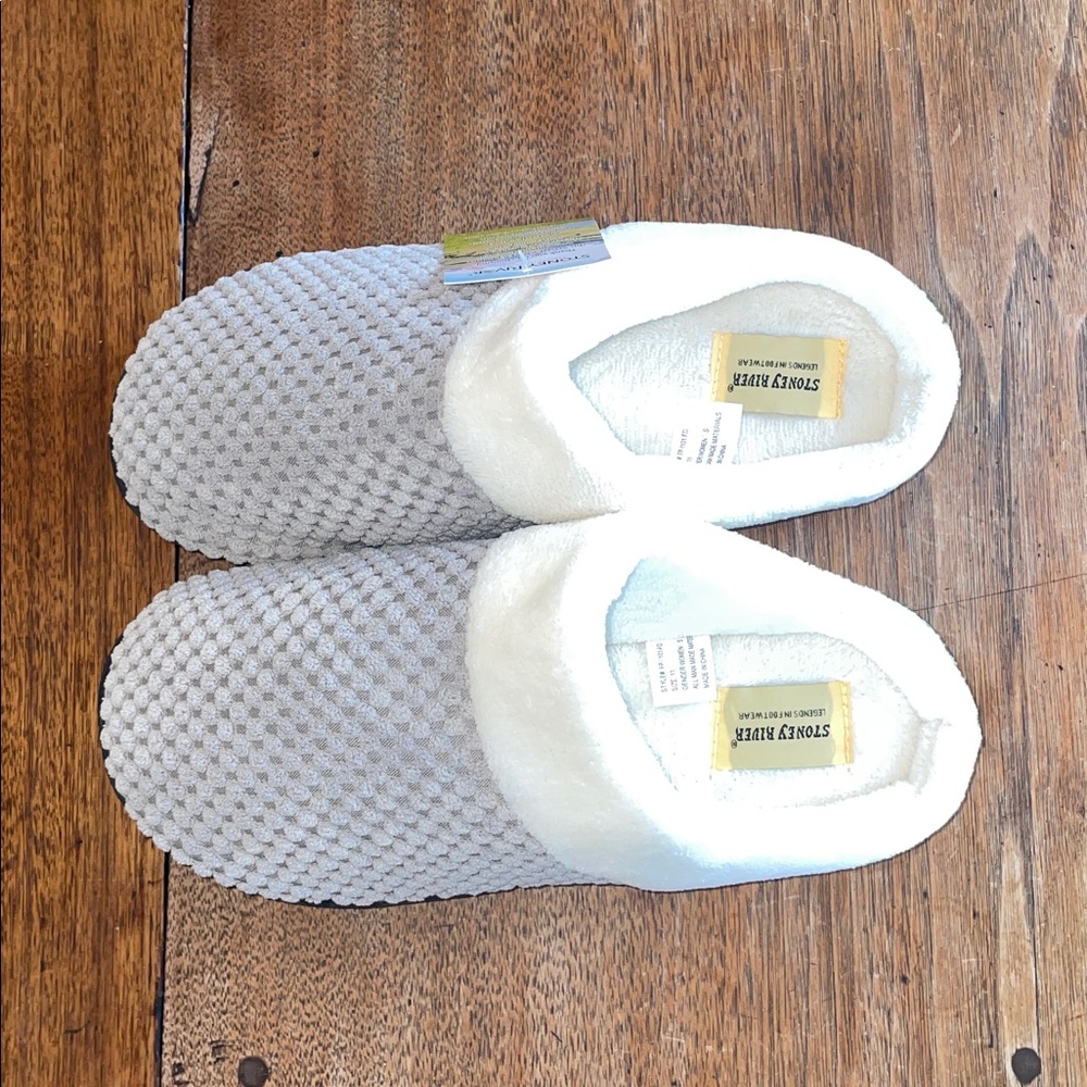 Memory Foam Cozy Slippers NWT - Picture 2 of 6